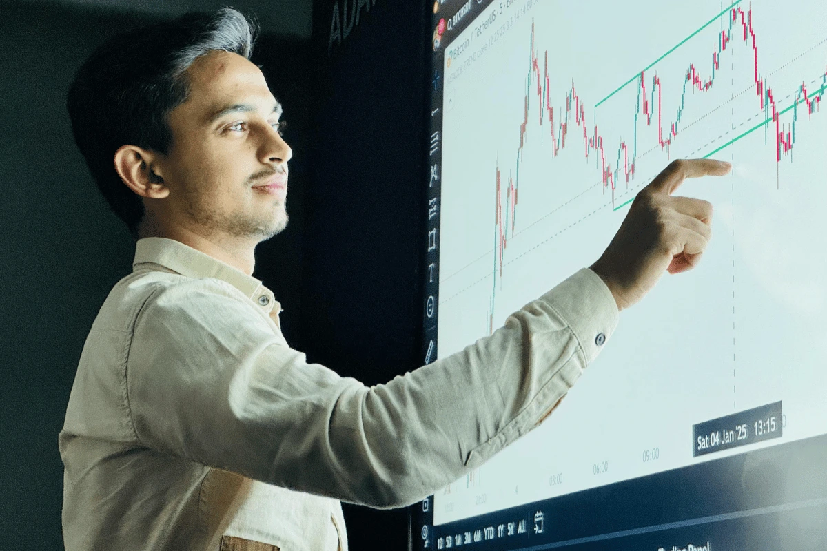 Digital marketing dashboard and growth charts